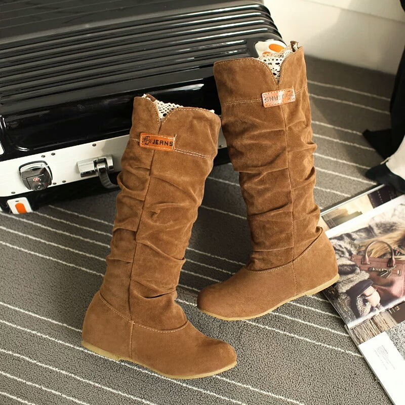 Botas de ante con cordones y caña media