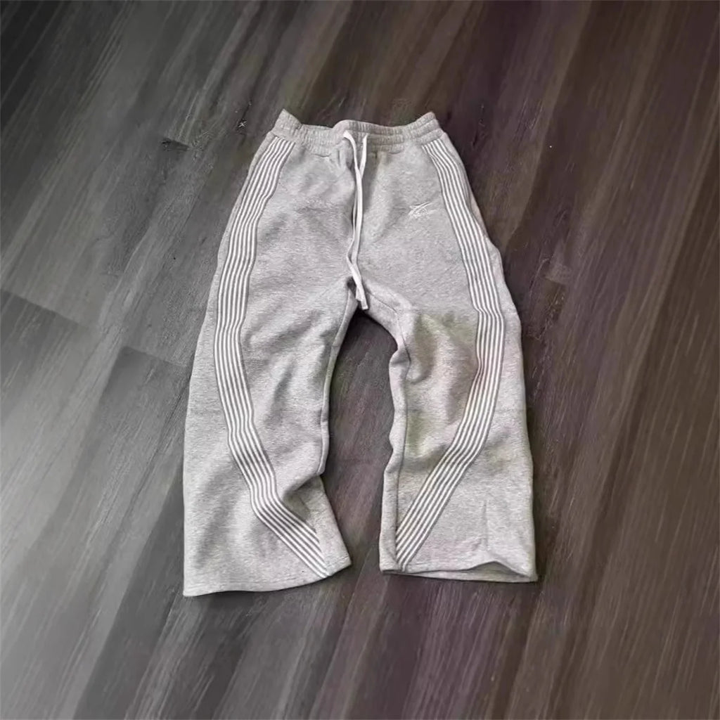 Pantalón recto de rayas estilo urbano