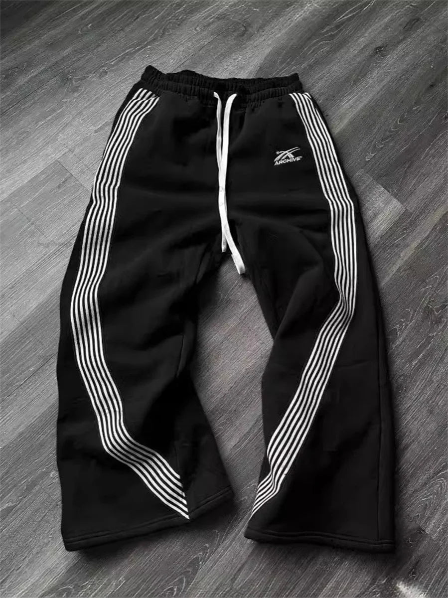 Pantalón recto de rayas estilo urbano