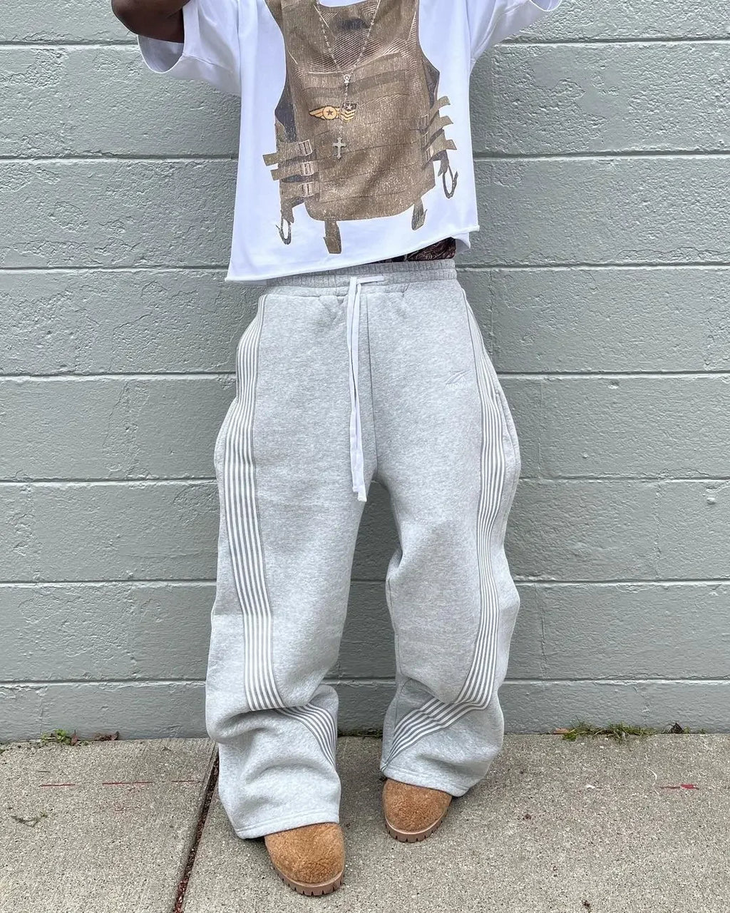 Pantalón recto de rayas estilo urbano