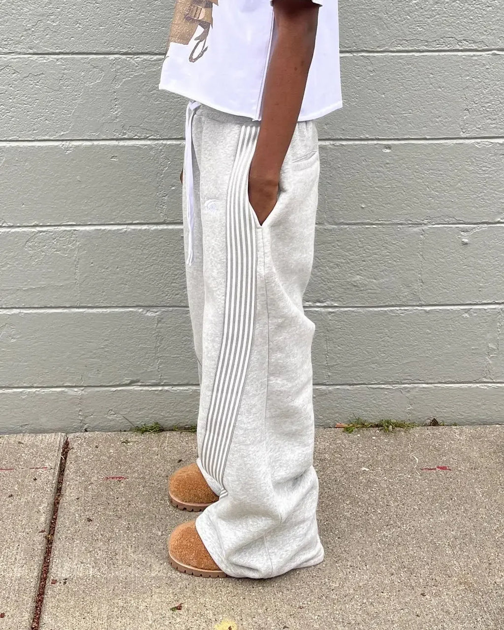 Pantalón recto de rayas estilo urbano
