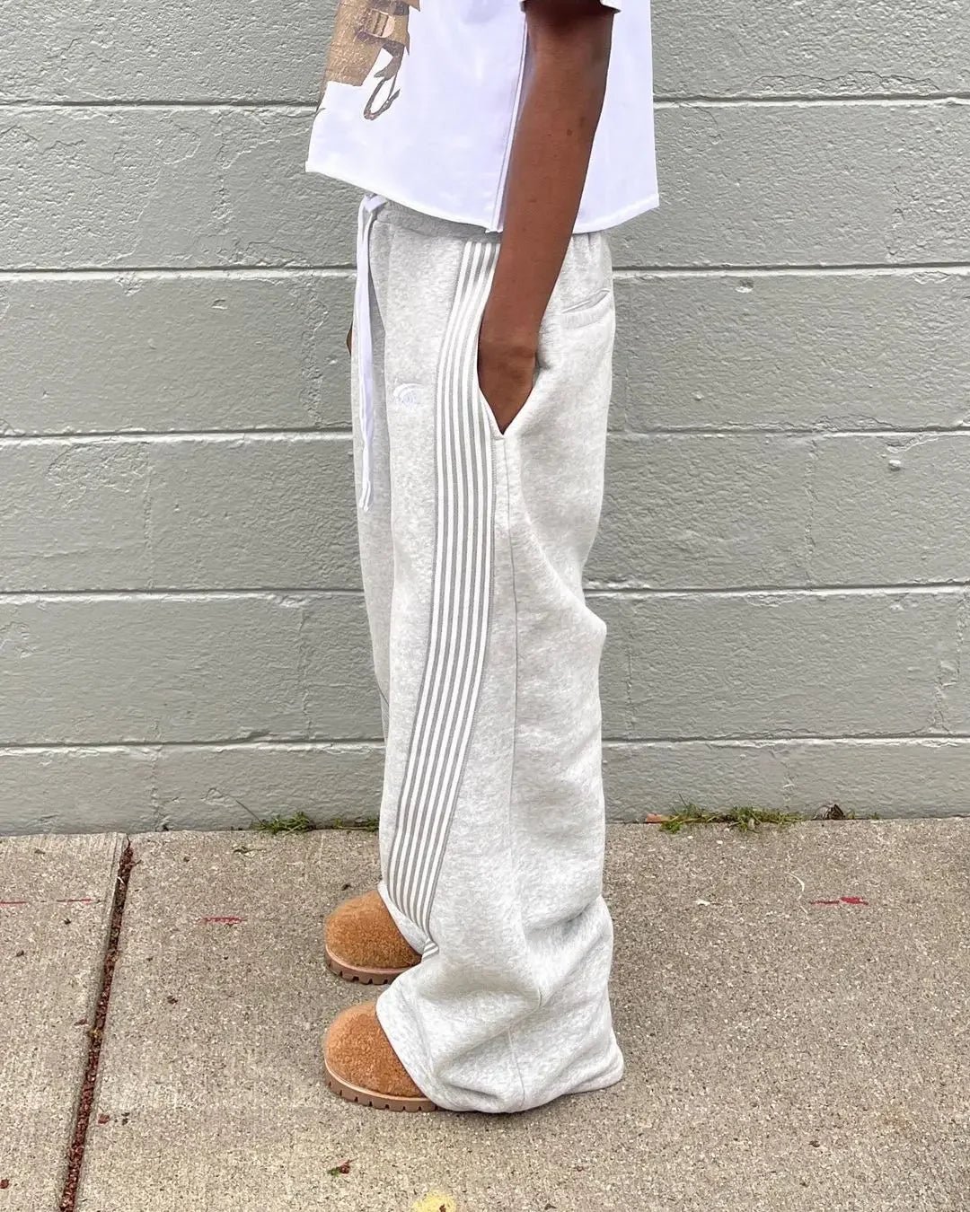 Pantalón recto de rayas estilo urbano