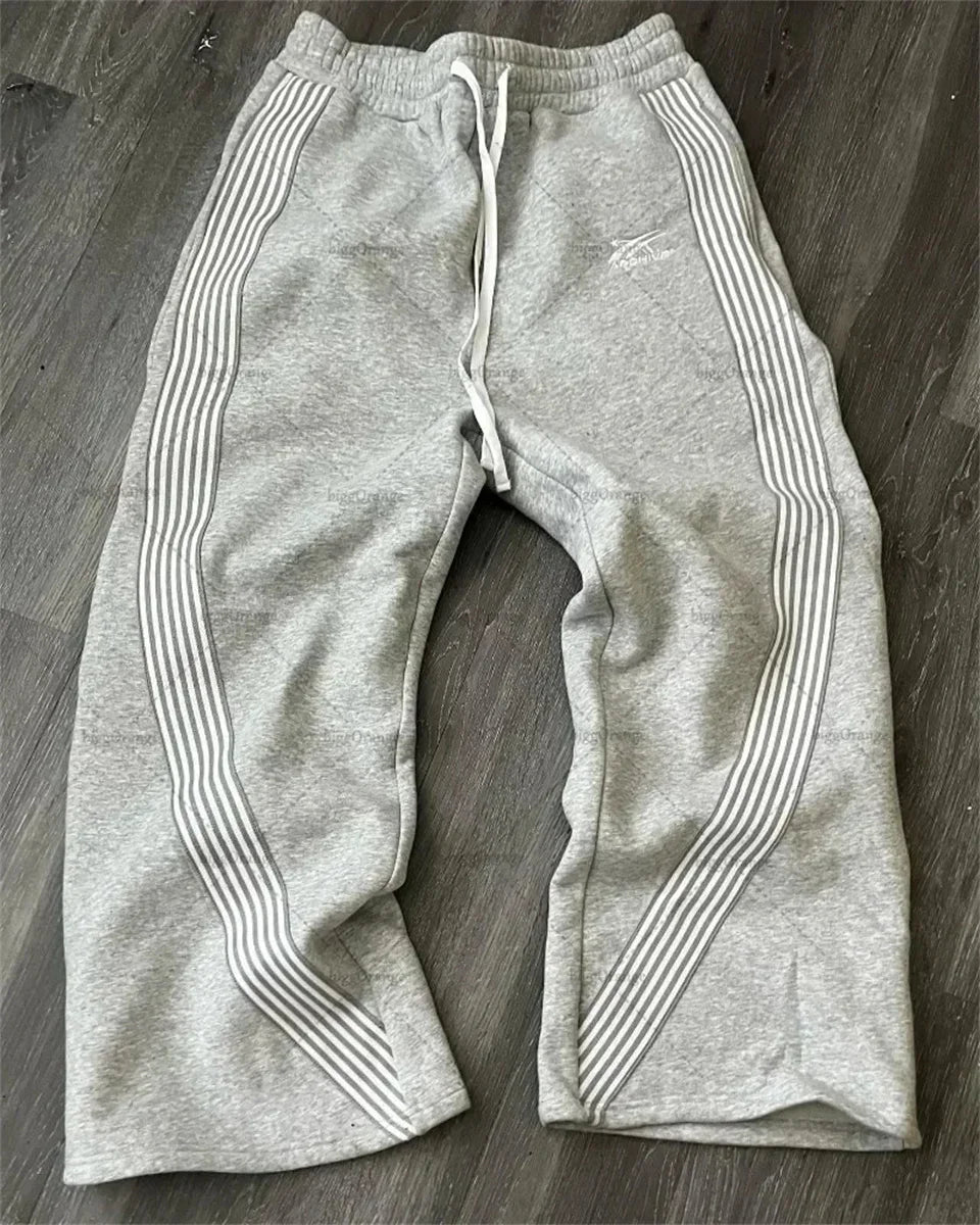 Pantalón recto de rayas estilo urbano