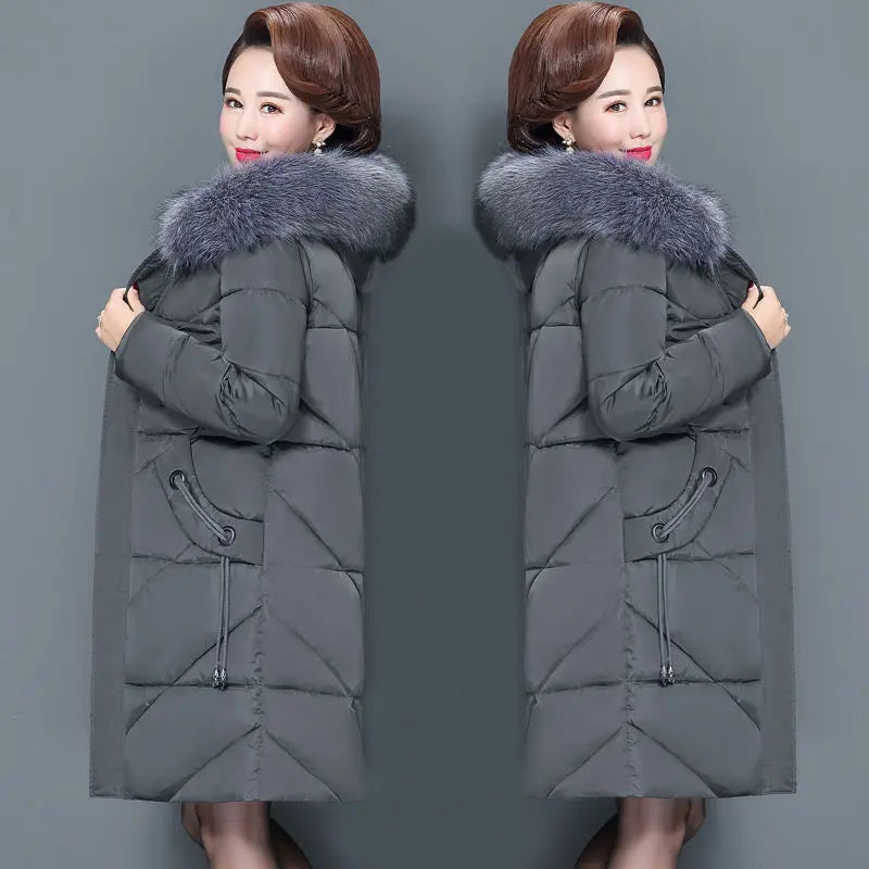 Parka acolchada con capucha y cuello de efecto pelo