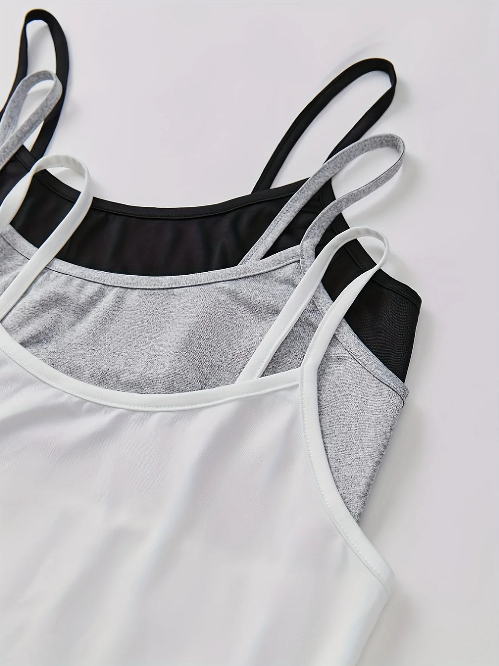 Pack de 3 tops de tirantes finos con espalda abierta