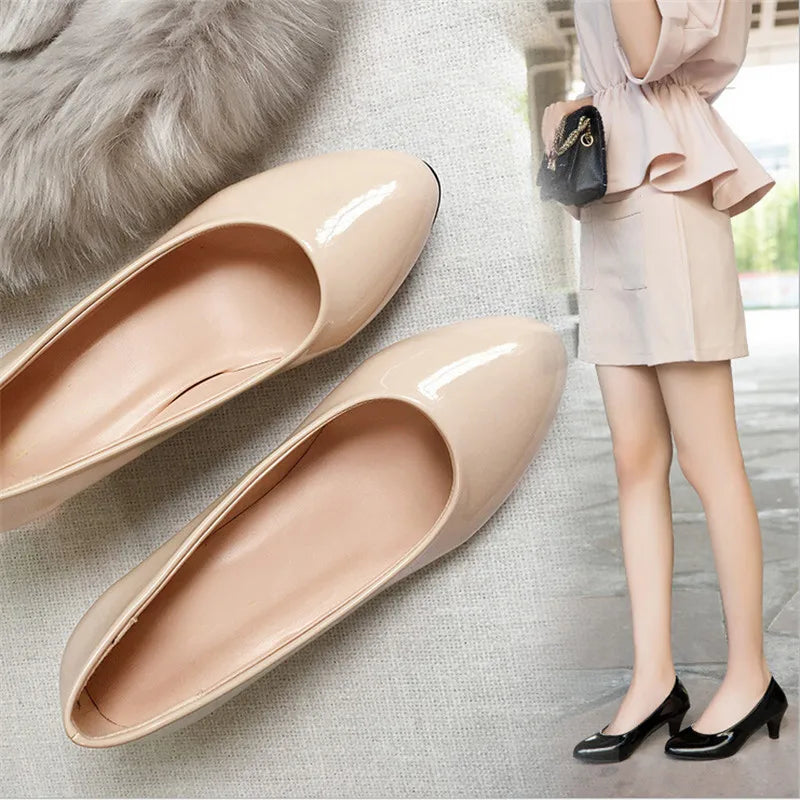 Zapatos de salón de tacón medio
