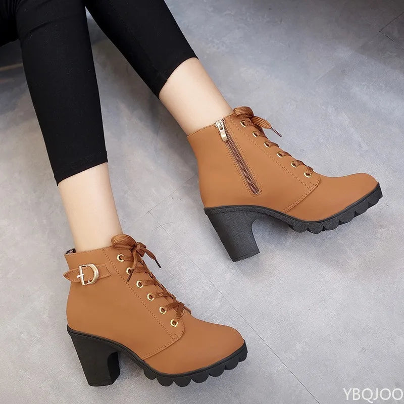 Botas de cordones versátiles para mujer