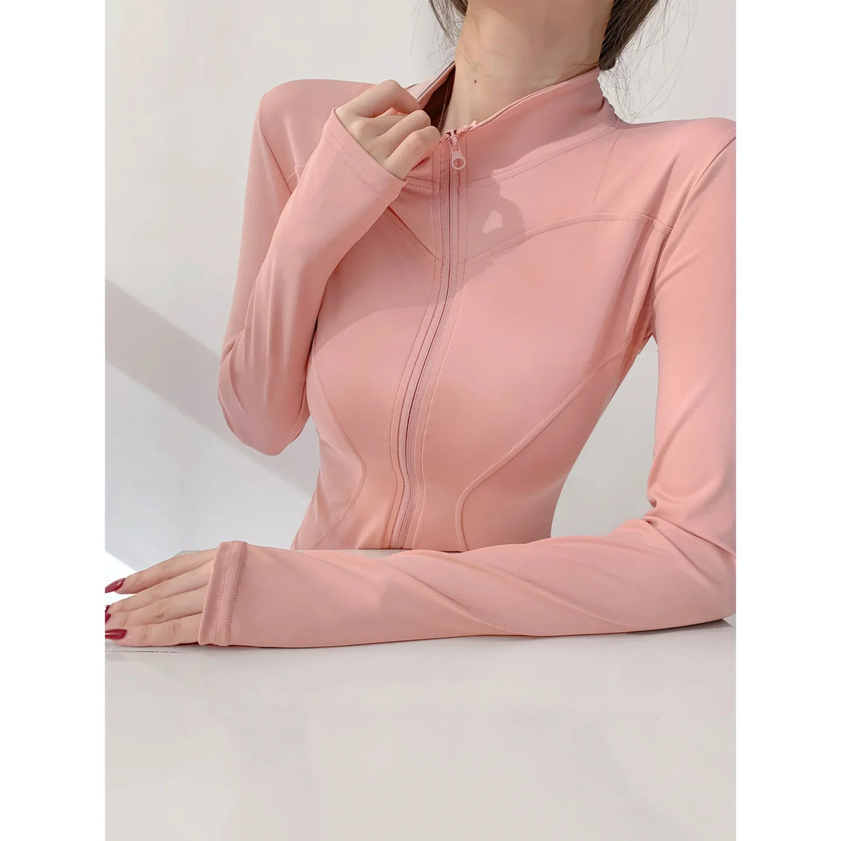 Chaqueta deportiva ajustada de secado rápido para mujer