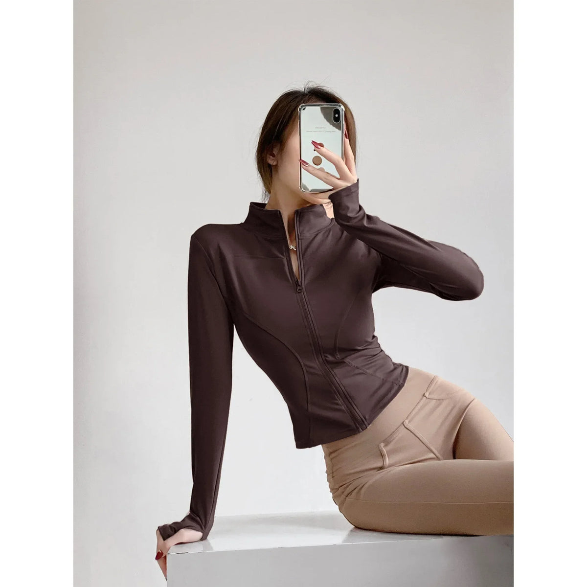 Chaqueta deportiva ajustada de secado rápido para mujer
