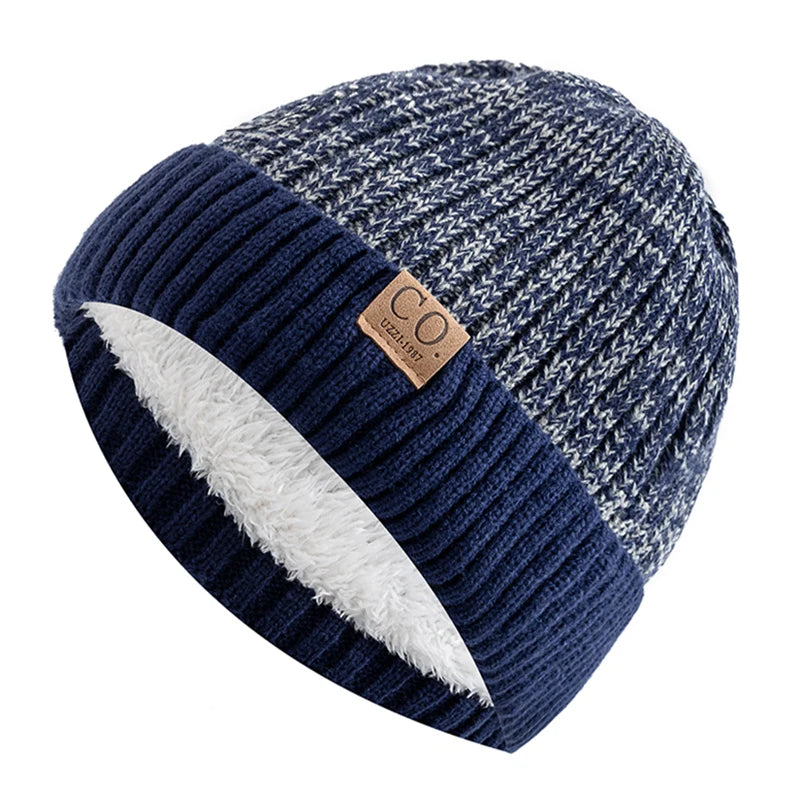 Gorro de punto bicolor con forro de pelo