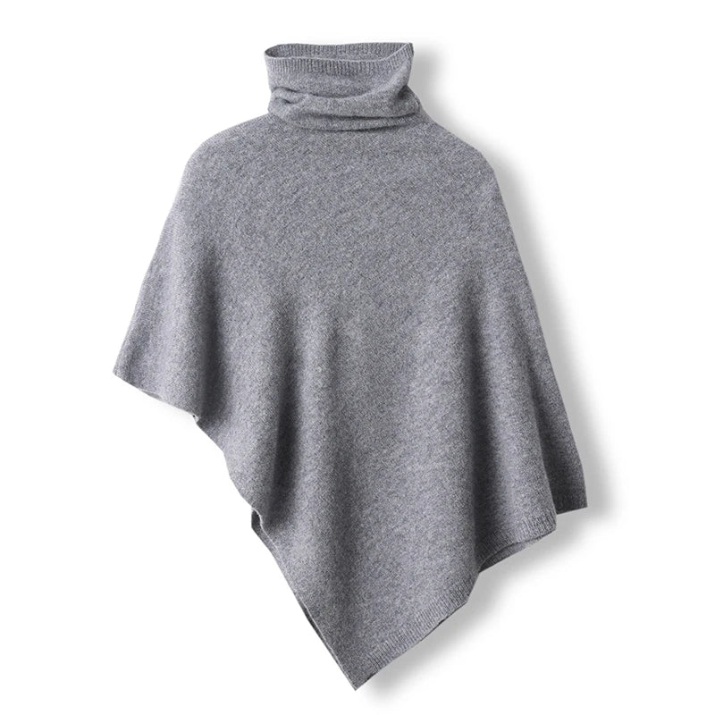 Poncho de punto con cuello alto