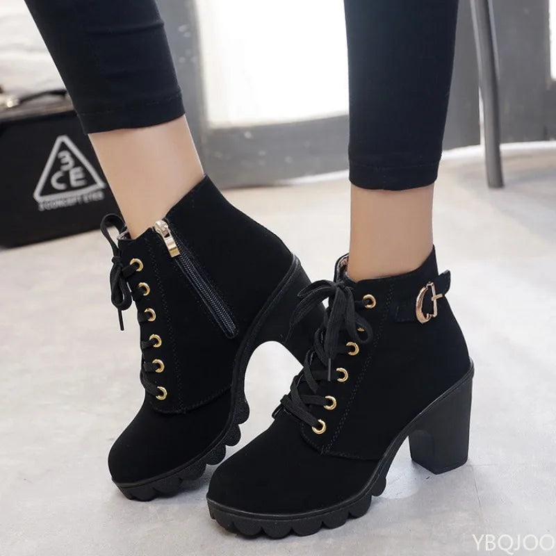 Botas de cordones versátiles para mujer