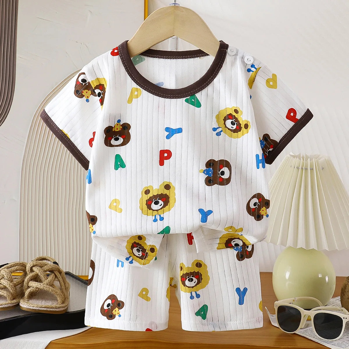 Conjunto bebé camiseta y short de algodón (2 piezas)