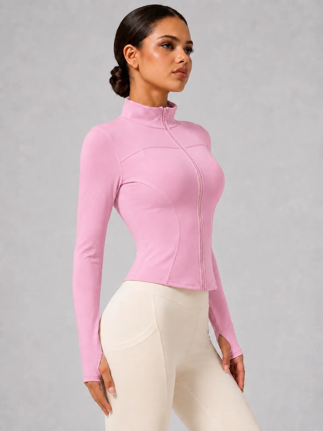 Chaqueta deportiva entallada con cremallera para mujer