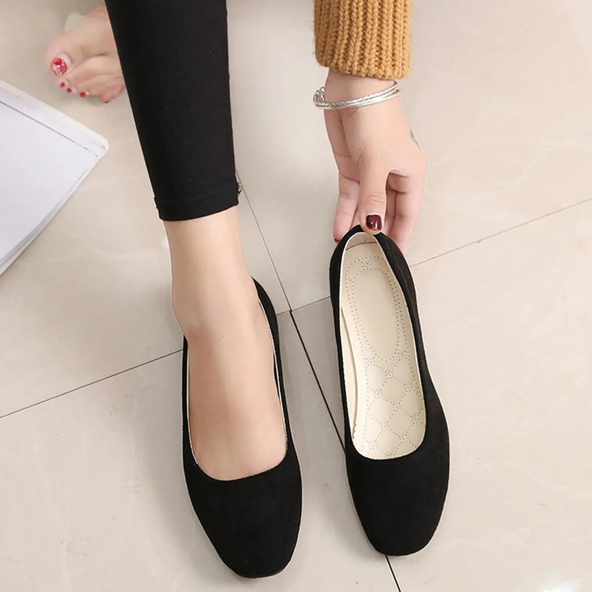 Mocasines de ante planos para mujer