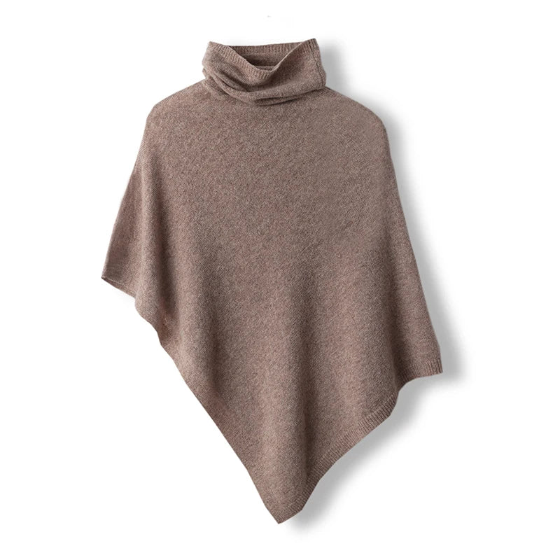 Poncho de punto con cuello alto