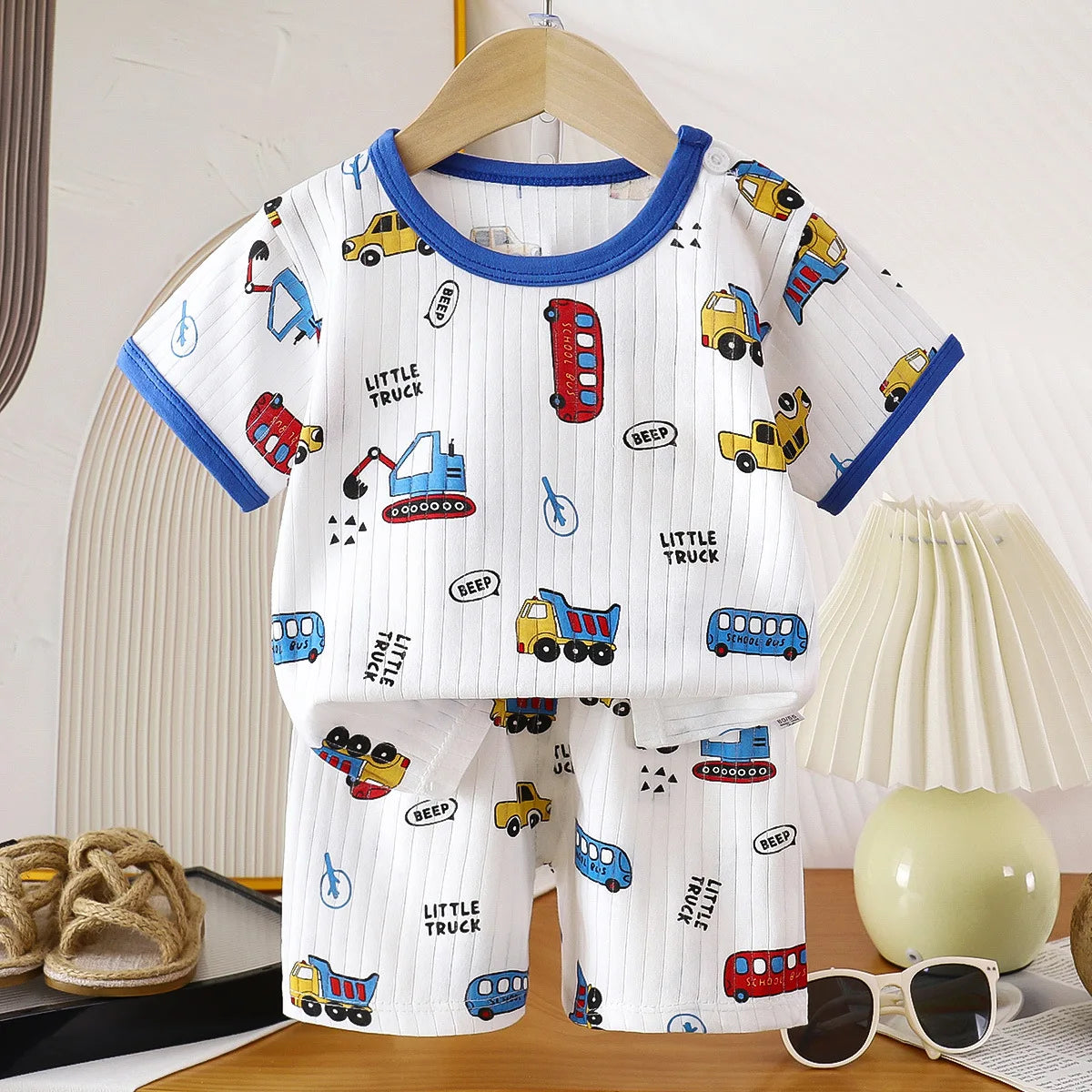 Conjunto bebé camiseta y short de algodón (2 piezas)