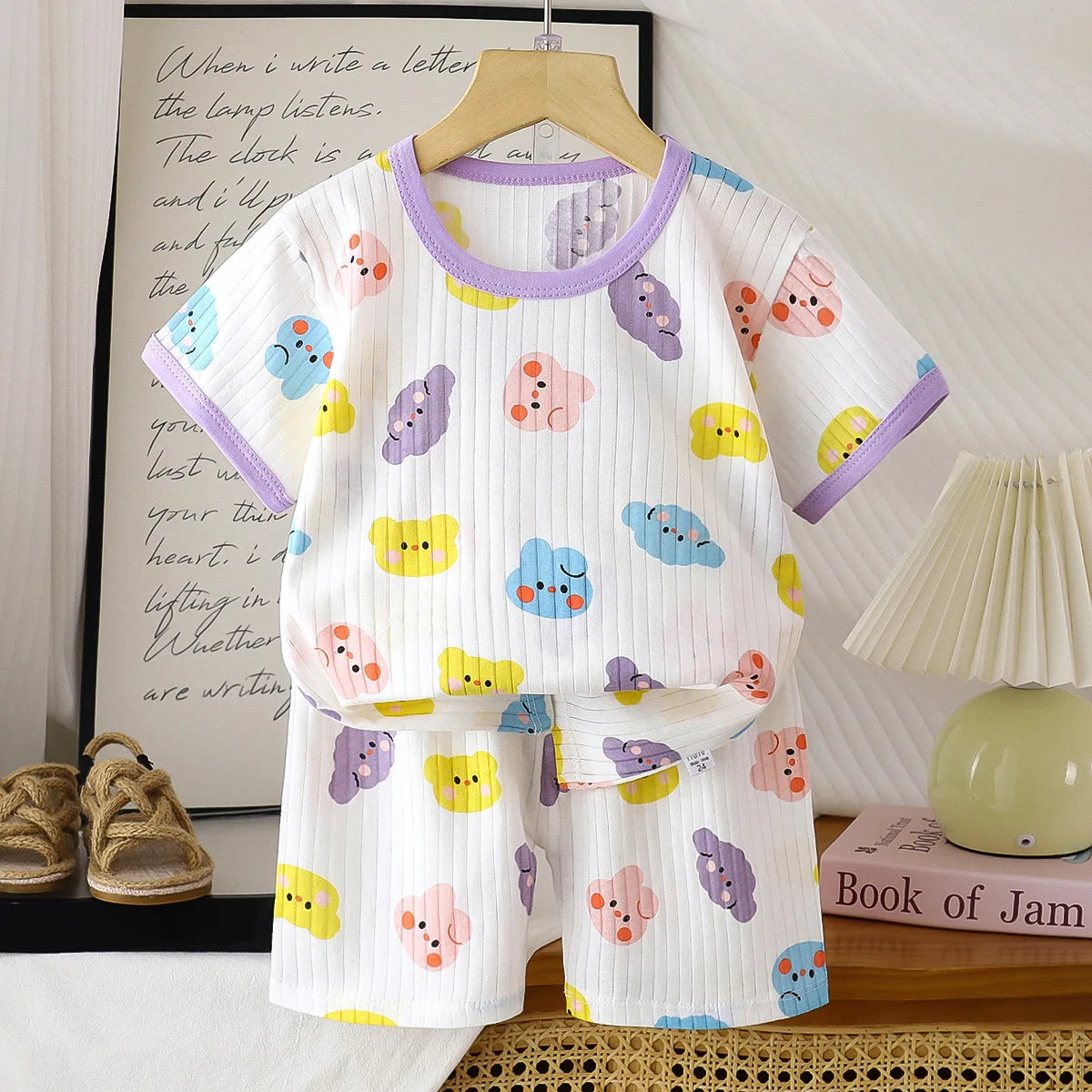 Conjunto bebé camiseta y short de algodón (2 piezas)
