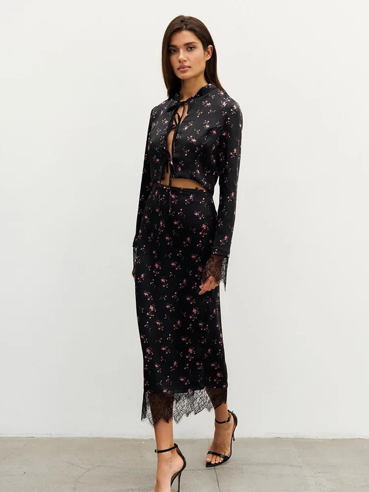 Conjunto estampado de camisa y falda