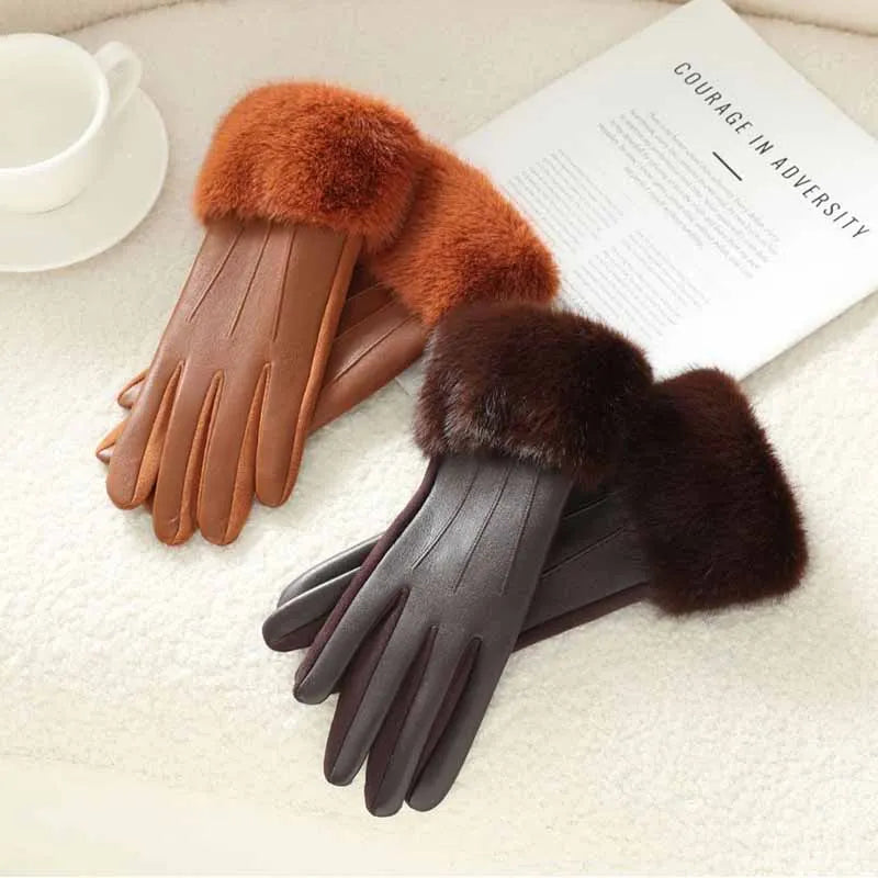 Guantes elegantes de polipiel con pelo