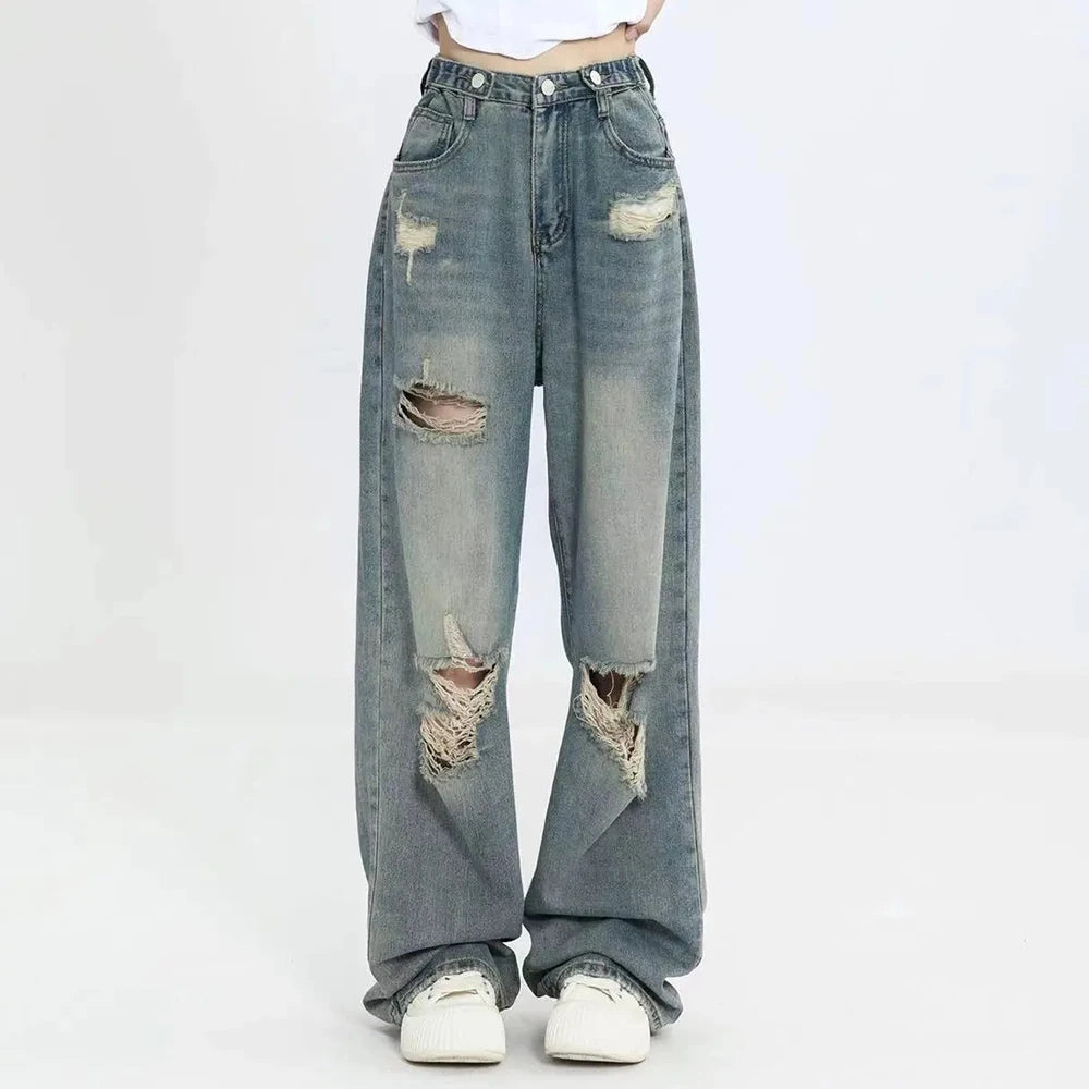 Vaquero baggy Celeste con rotos