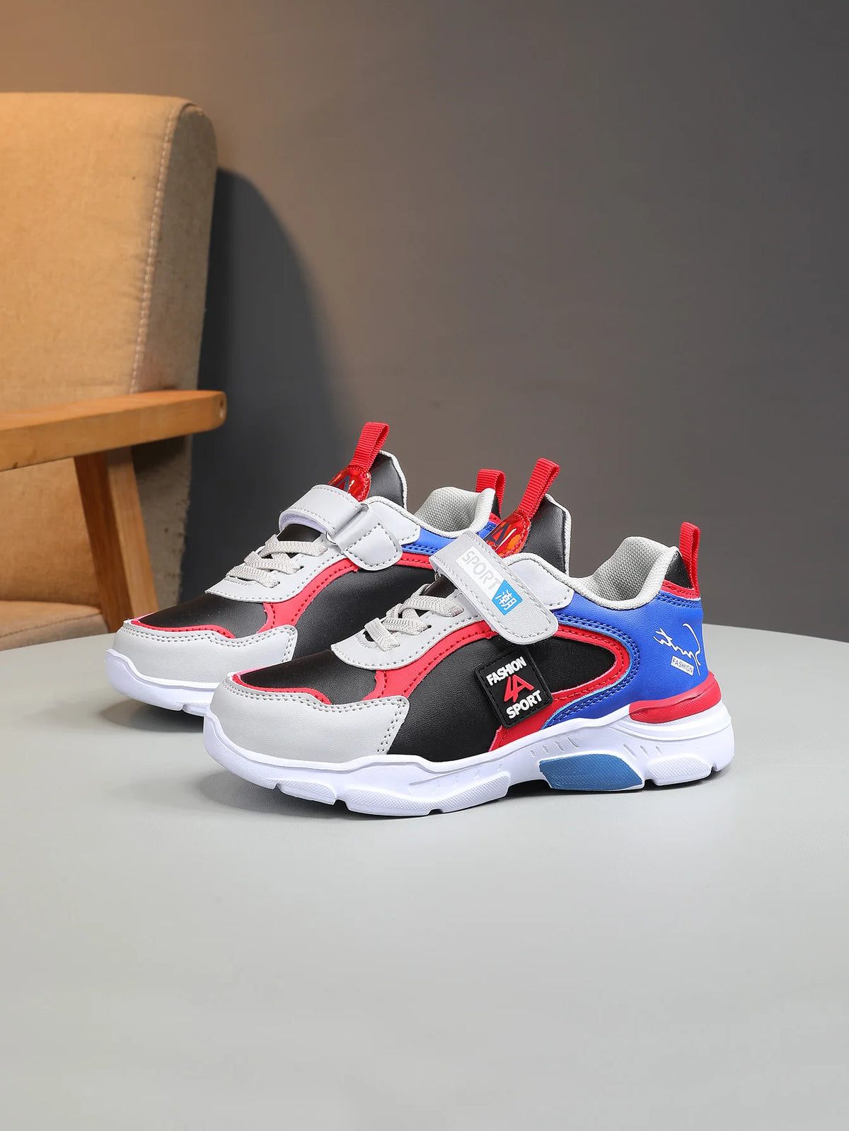 Zapatillas deportivas infantiles de otoño