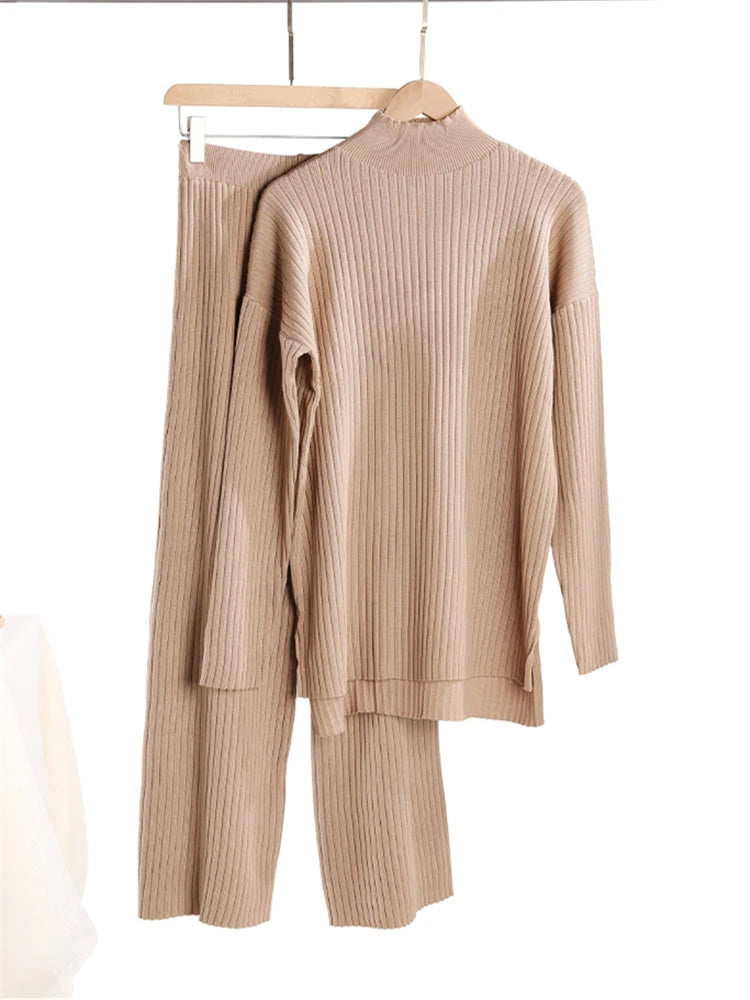 Conjunto de punto de cuello alto: jersey y pantalón ancho