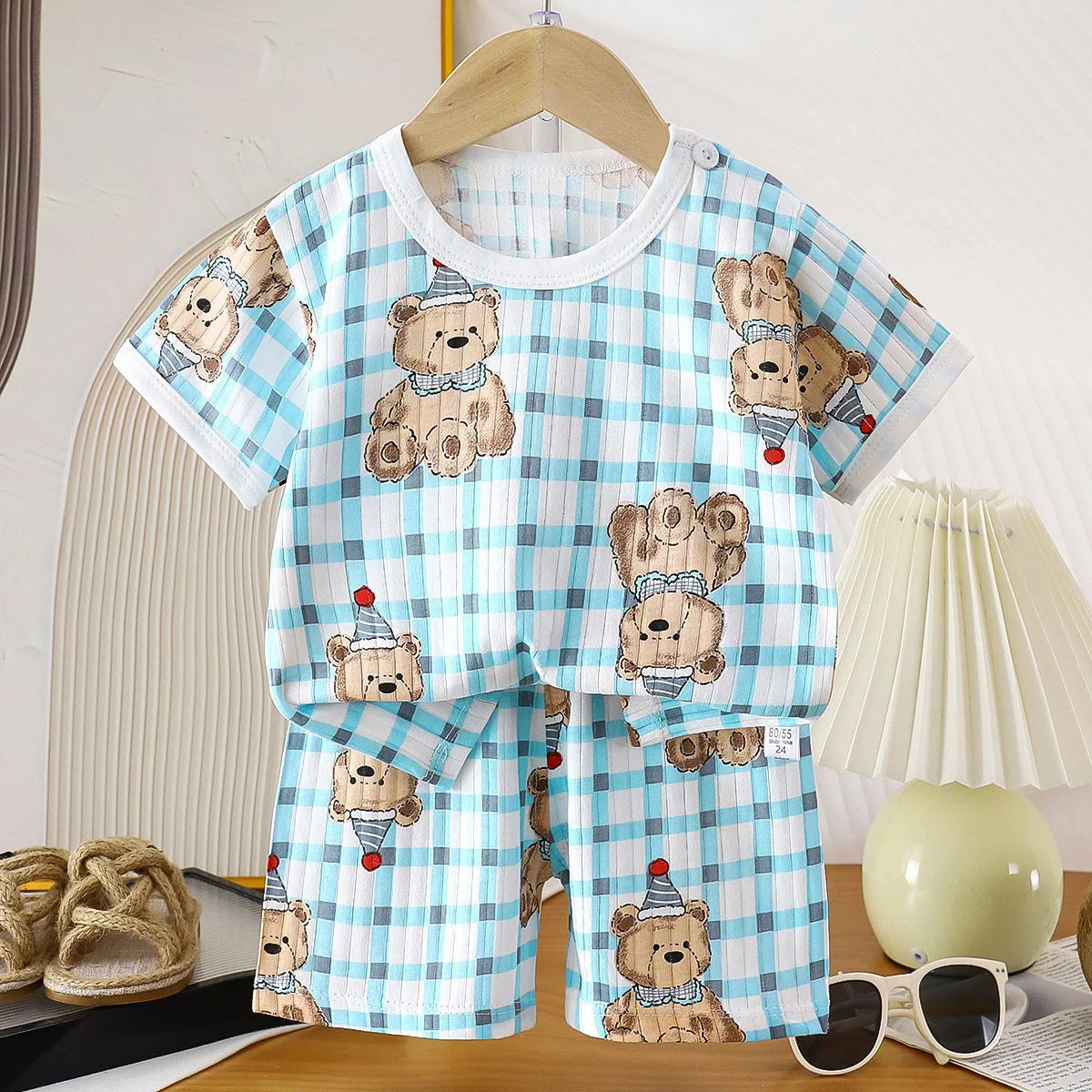 Conjunto bebé camiseta y short de algodón (2 piezas)