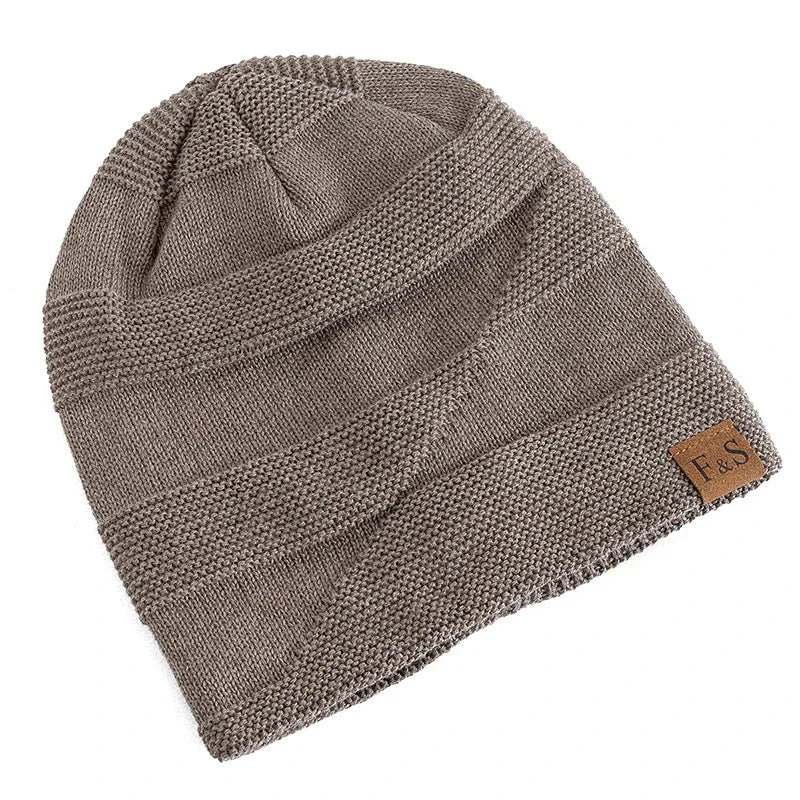 Gorro de punto holgado con forro de pelo