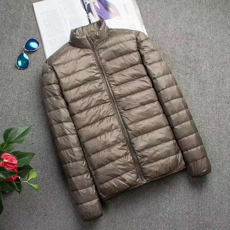 Plumífero ultraligero con capucha para hombre
