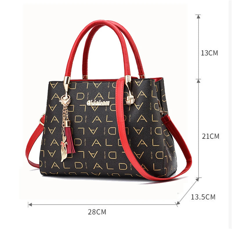 Bolso tote con letras en relieve