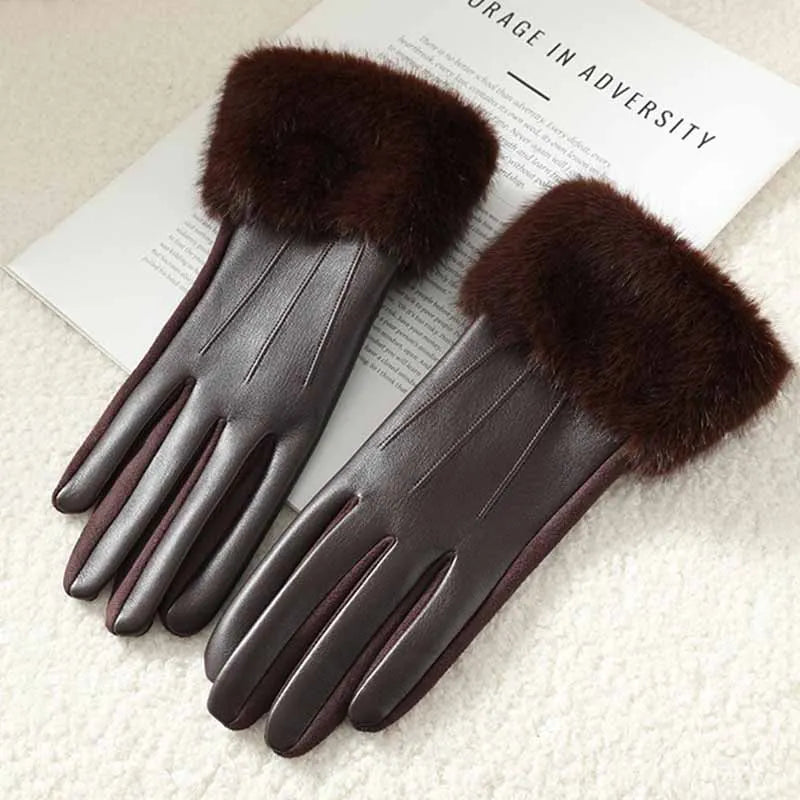 Guantes elegantes de polipiel con pelo