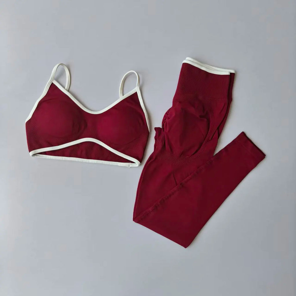 Conjunto deportivo de 2 piezas: top y mallas push-up