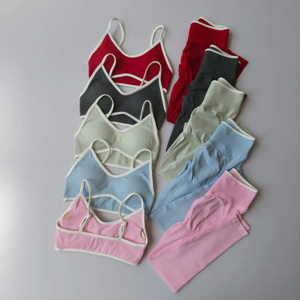 Conjunto deportivo de 2 piezas: top y mallas push-up