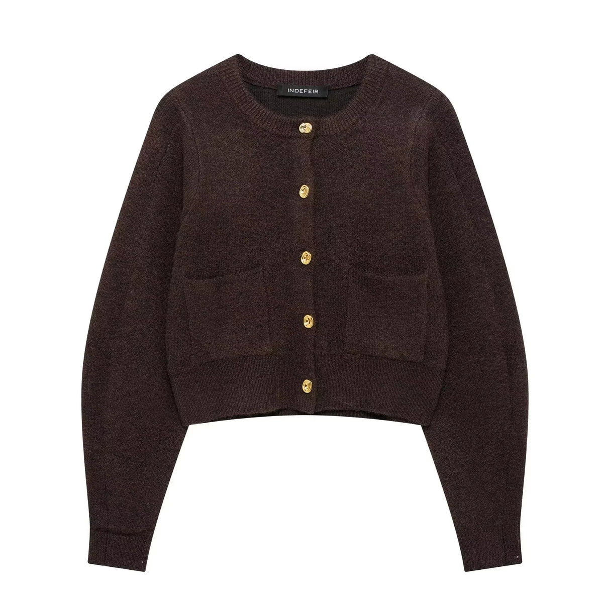 Conjunto de punto: chaqueta con botones y minifalda