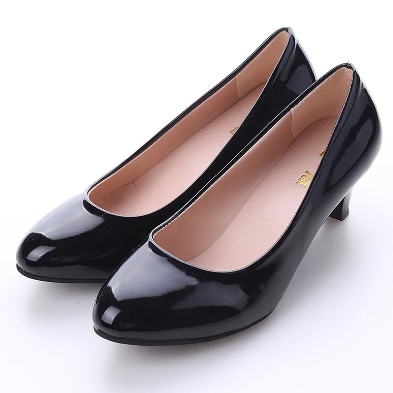 Zapatos de salón de tacón medio