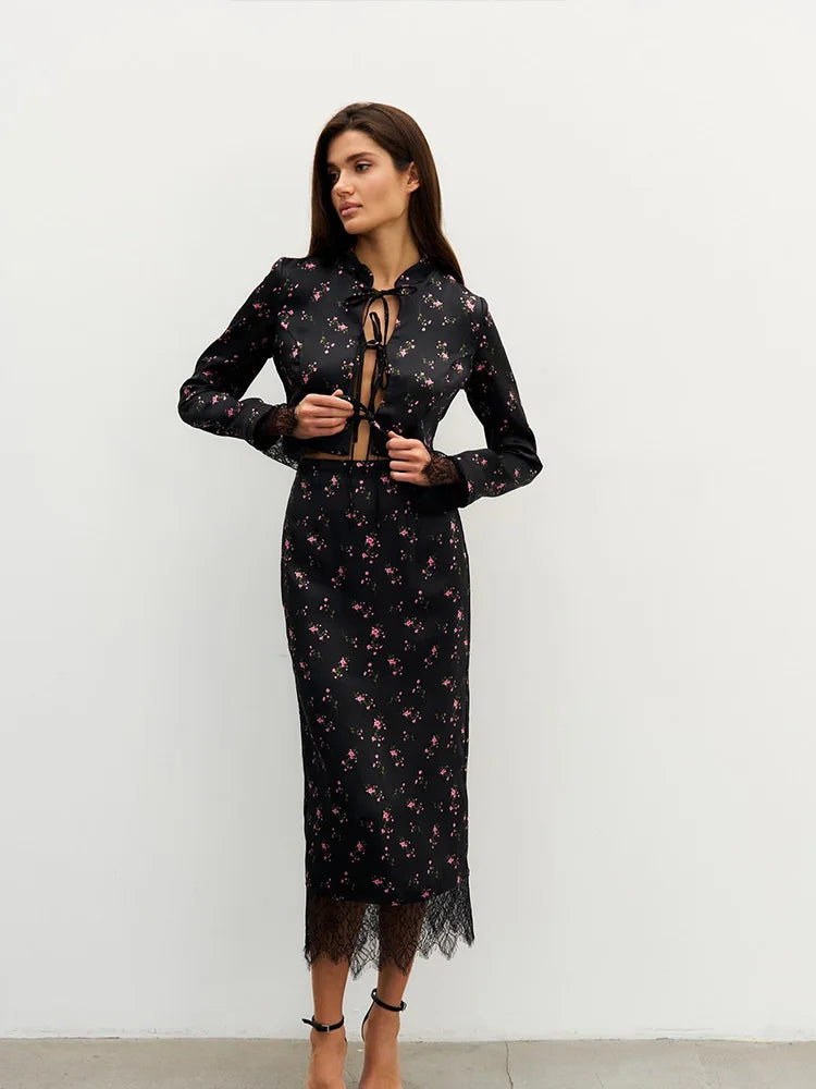 Conjunto estampado de camisa y falda