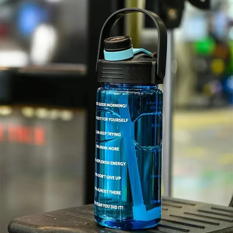 Botella de agua deportiva de gran capacidad