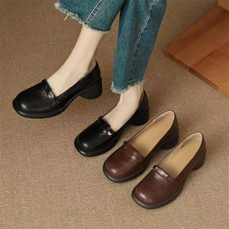 Mocasines de piel sintética con tacón ancho